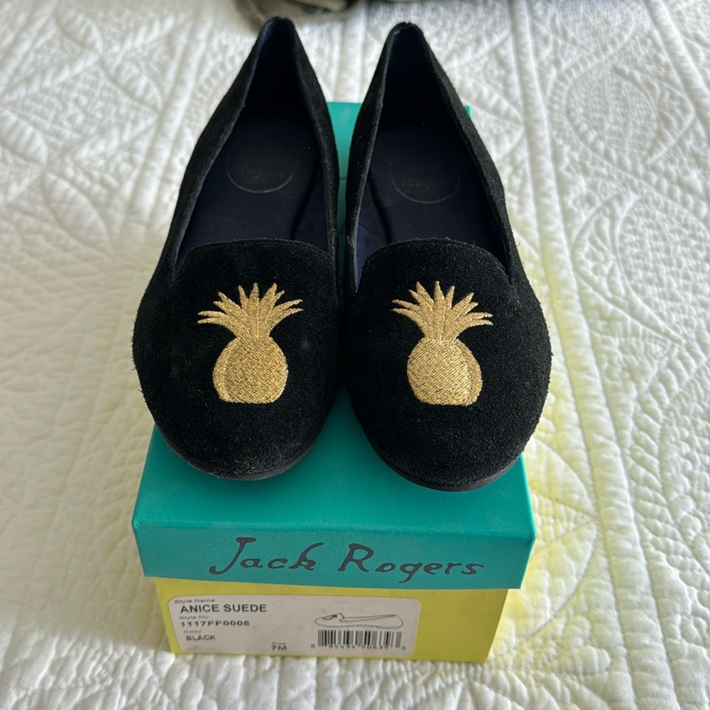 Jack Rogers women’s size 7M Anice Suede black flats w/ gold pineapple